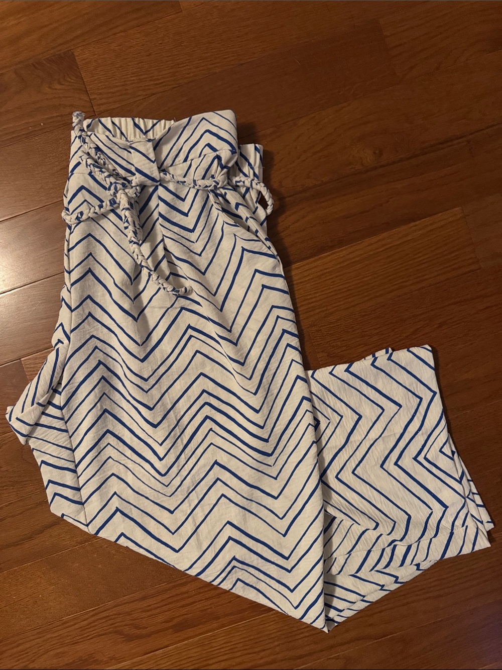 Jules & Leopold White and Blue Chevron Lounge Pants